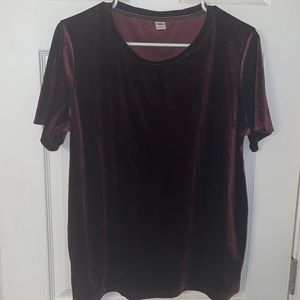 Maroon/wine  🍷 velour/velvet top MEDIUM